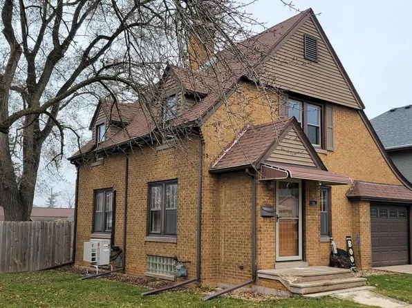 208 Bishop AVENUE, Plymouth, WI 53073