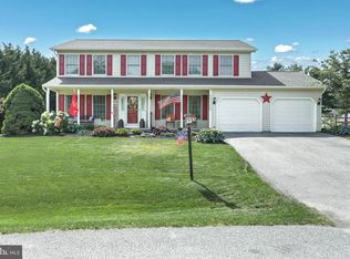 8 Apple Rd, New Freedom, PA 17349