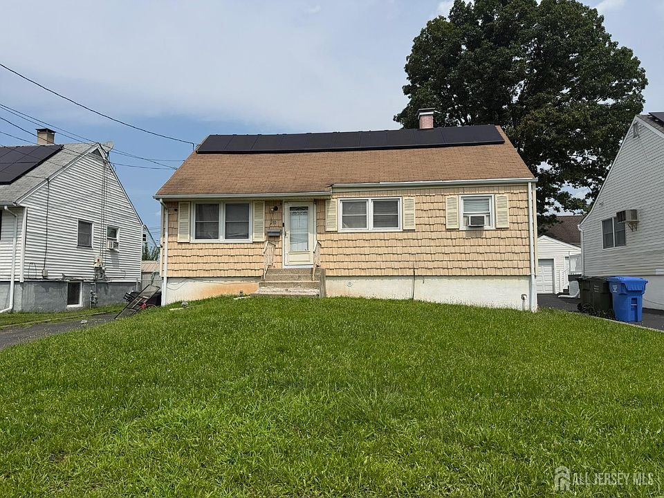 1st image of 210 Ellsworth St