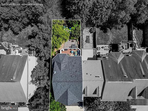 2nd image of 43764 Lees Mill Sq