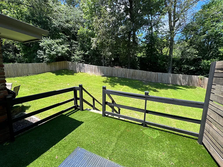 4299 Byrnewood Village Cir #B — Photo 11