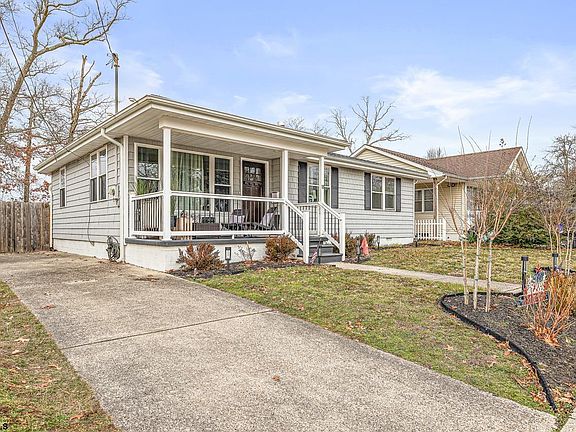 2nd image of 13 Juniper Dr