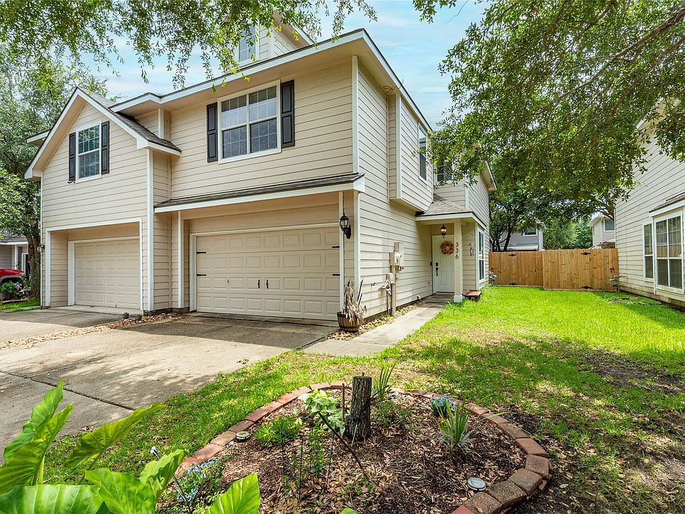 1st image of 336 Capella Oaks Ln
