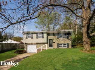 1494 Meadowbright Ln, Cincinnati, OH 45230