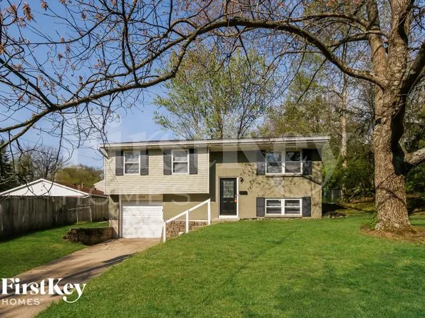 1494 Meadowbright Ln, Cincinnati, OH 45230