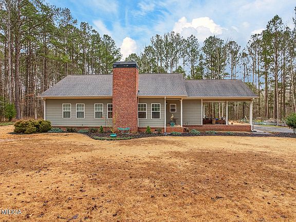 3rd image of 1553 S Walkers Mill Rd