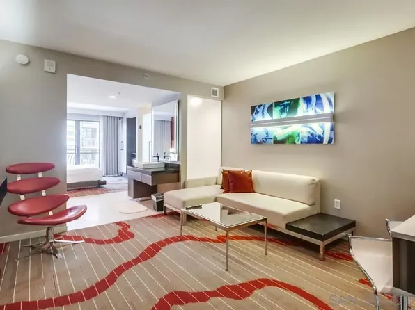 207 5th Ave #452, San Diego, CA 92101