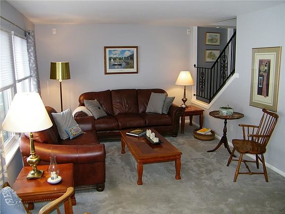 2nd image of 122 Camberley Pl
