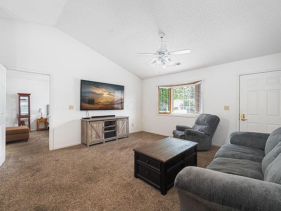 5th image of 4417 Drycott St