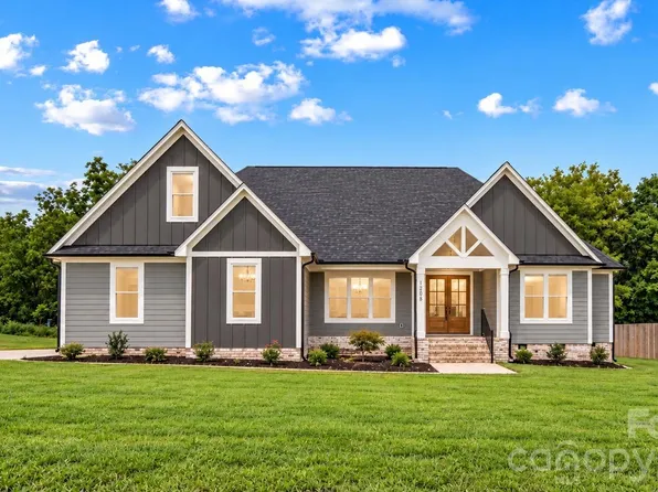 1205 Coppergate Dr, Salisbury, NC 28147