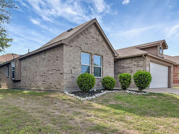 2nd image of 4936 Lemon Grove Dr