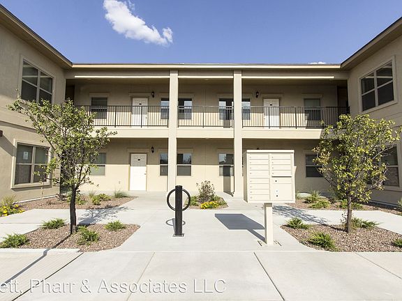 3rd image of 500 S Yarbrough Dr APT 110
