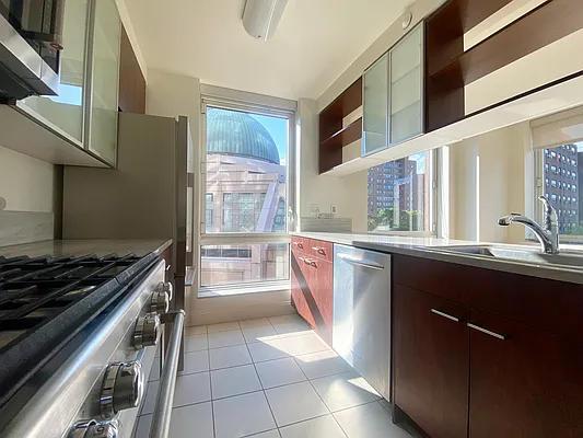 Rented by Corcoran | media 21