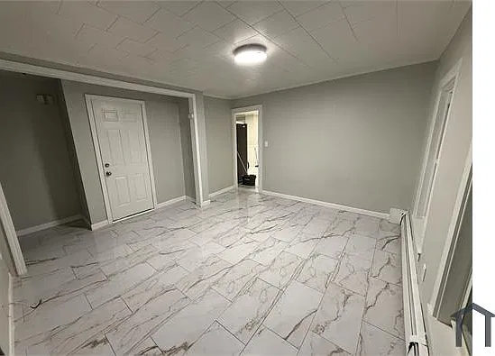 3 bed, 1200 sqft, $2,550 — Photo 3