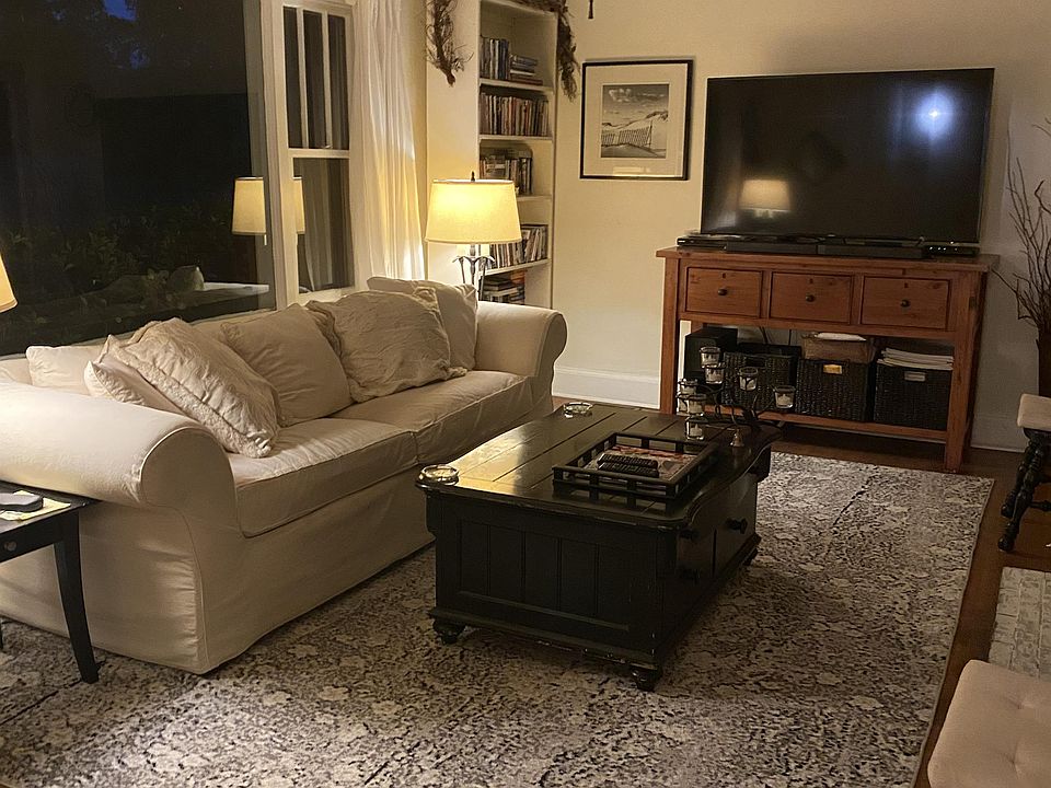 1st image of 116 Circle Dr