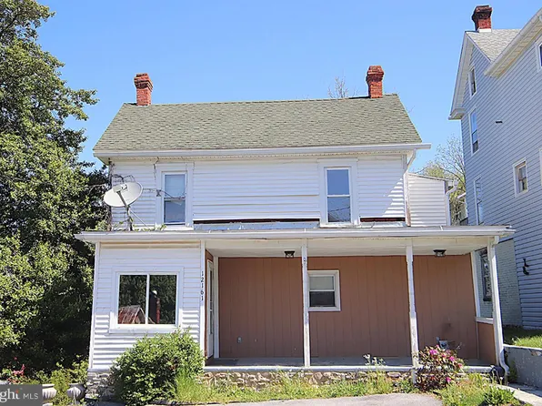 12161 Broad St, Waynesboro, PA 17268