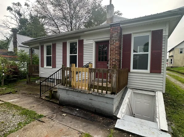 17 Francis Pl NW, Massillon, OH 44647