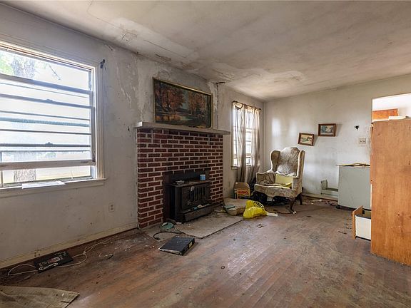 5th image of 9541 Clyo Rd