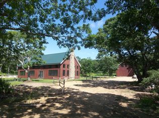 5 Calebs Common Cir, Edgartown, MA 02539