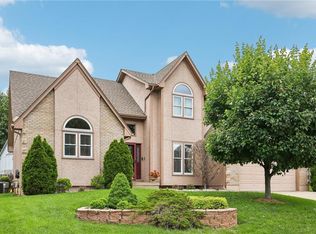 1083 NE Greenwood Ct, Blue Springs, MO 64014