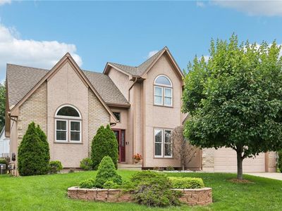 1083 NE Greenwood Ct, Blue Springs, MO, 64014