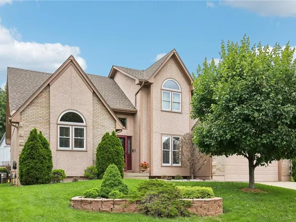 1083 NE Greenwood Ct, Blue Springs, MO 64014