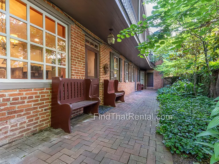 136 W Pomfret St — Photo 5