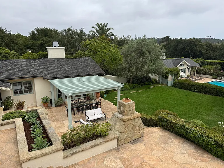 647 Tabor Ln — Photo 19