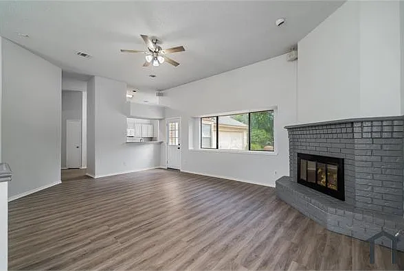 3 bed, $2,600 — Photo 3