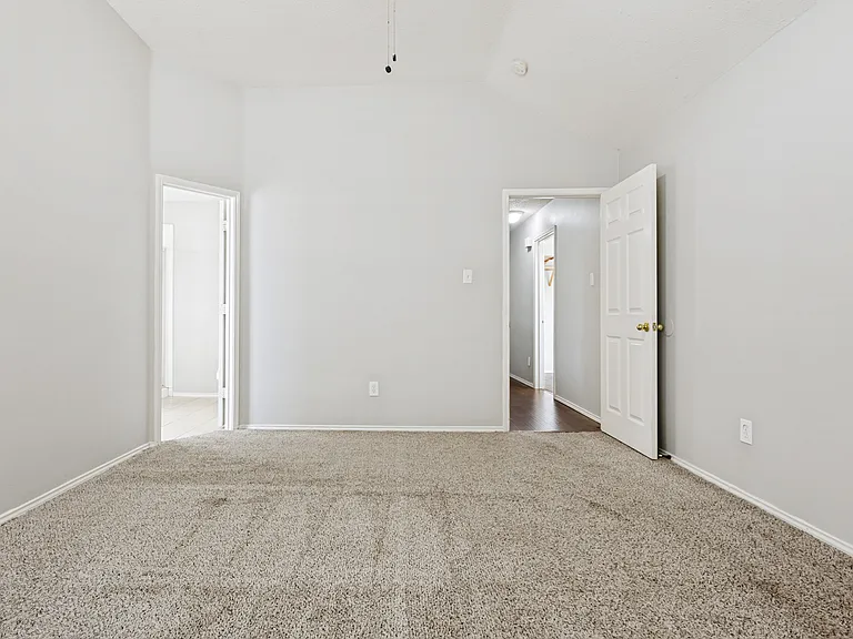 6722 Conestoga Dr — Photo 6