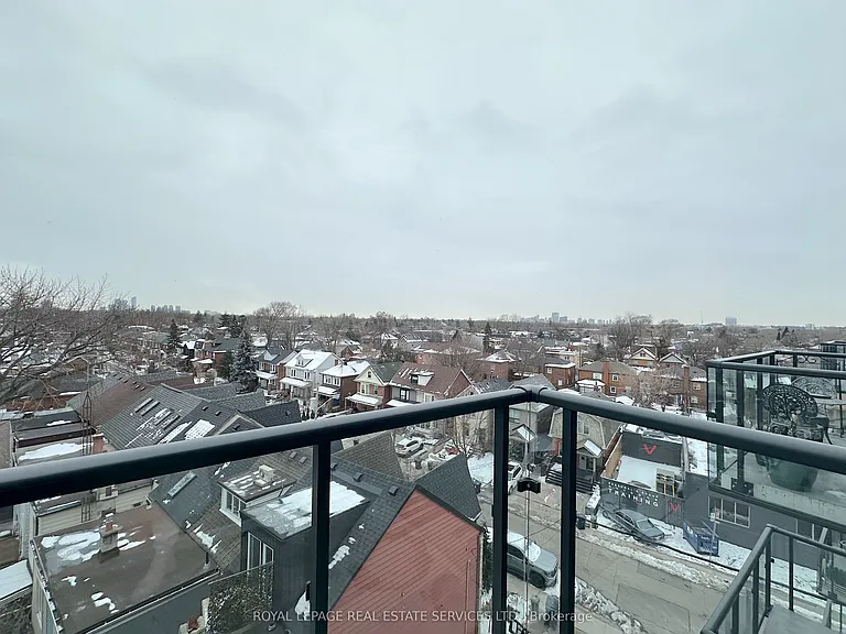 3385 Dundas St W #606 — Photo 13