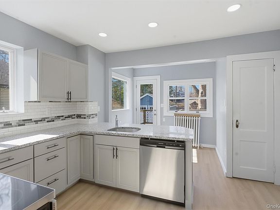 5th image of 110 Innis Avenue