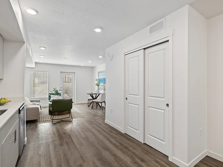 Falcons Landing Apartments — Photo 8