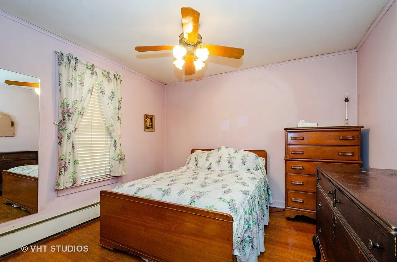 2 bed, 800 sqft, $1,770 — Photo 3
