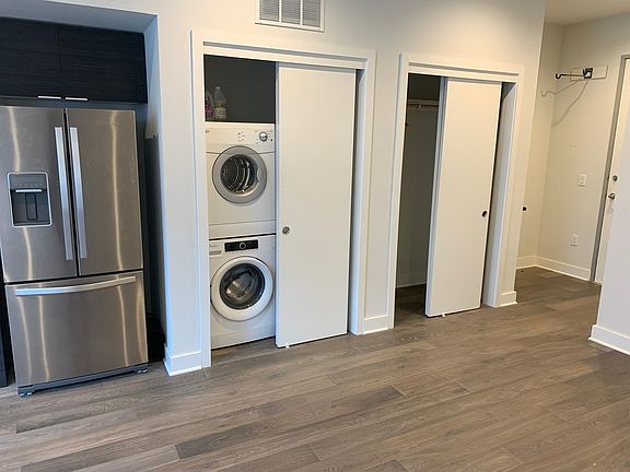 4th image of 1800 E 4th St Unit 225