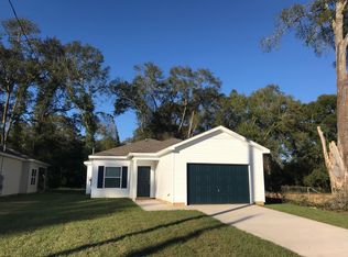 714 E Robinson Ave, Crestview, FL 32539