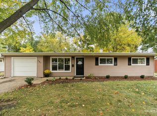 781 N Elmwood Dr, Aurora, IL 60506