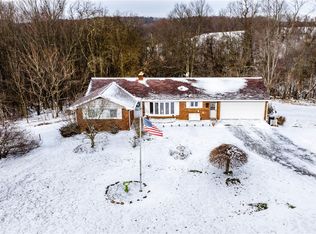 1061 Martin Rd, Tarentum, PA 15084