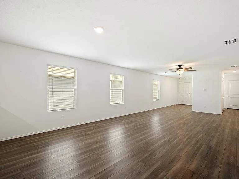 7509 Gray Wolf Ln — Photo 9