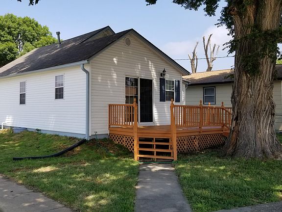 3rd image of 1427 Avenue F