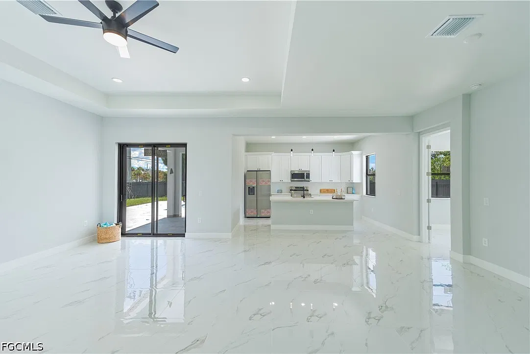 4 bed, 2.0 bath, 1842 sqft, $3,500 — Photo 1