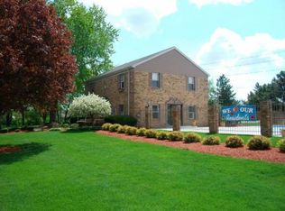 1856 Valley Rd, Champaign, IL 61820