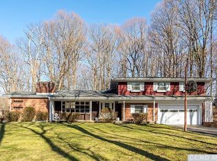 49 Aspinwall Rd, Red Hook, NY 12571