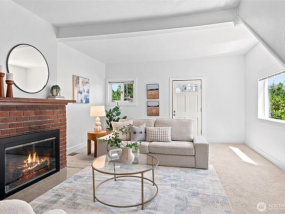 5th image of 3715 Walnut Avenue SW