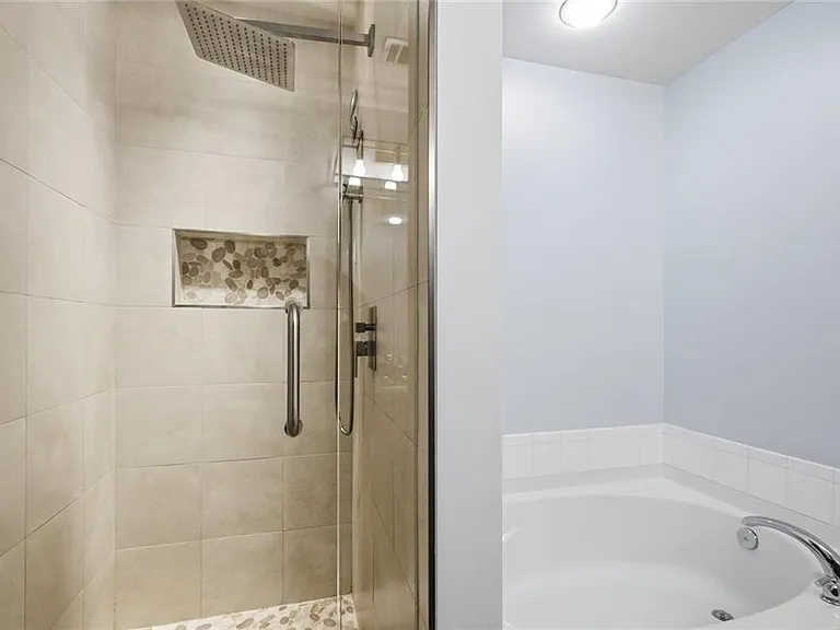2922 Ashlyn Pointe Dr — Photo 15