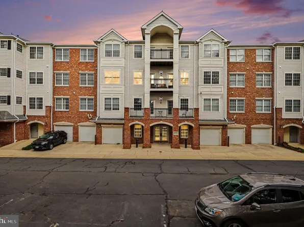 20745 Royal Palace Sq Unit 209, Sterling, VA 20165