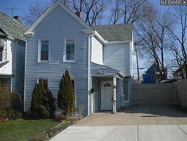 1st image of 3229 W 90th St