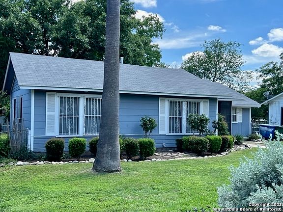 4th image of 326 PRESTWICK BLVD