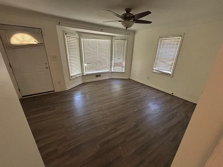 798 Arlington St — Photo 10
