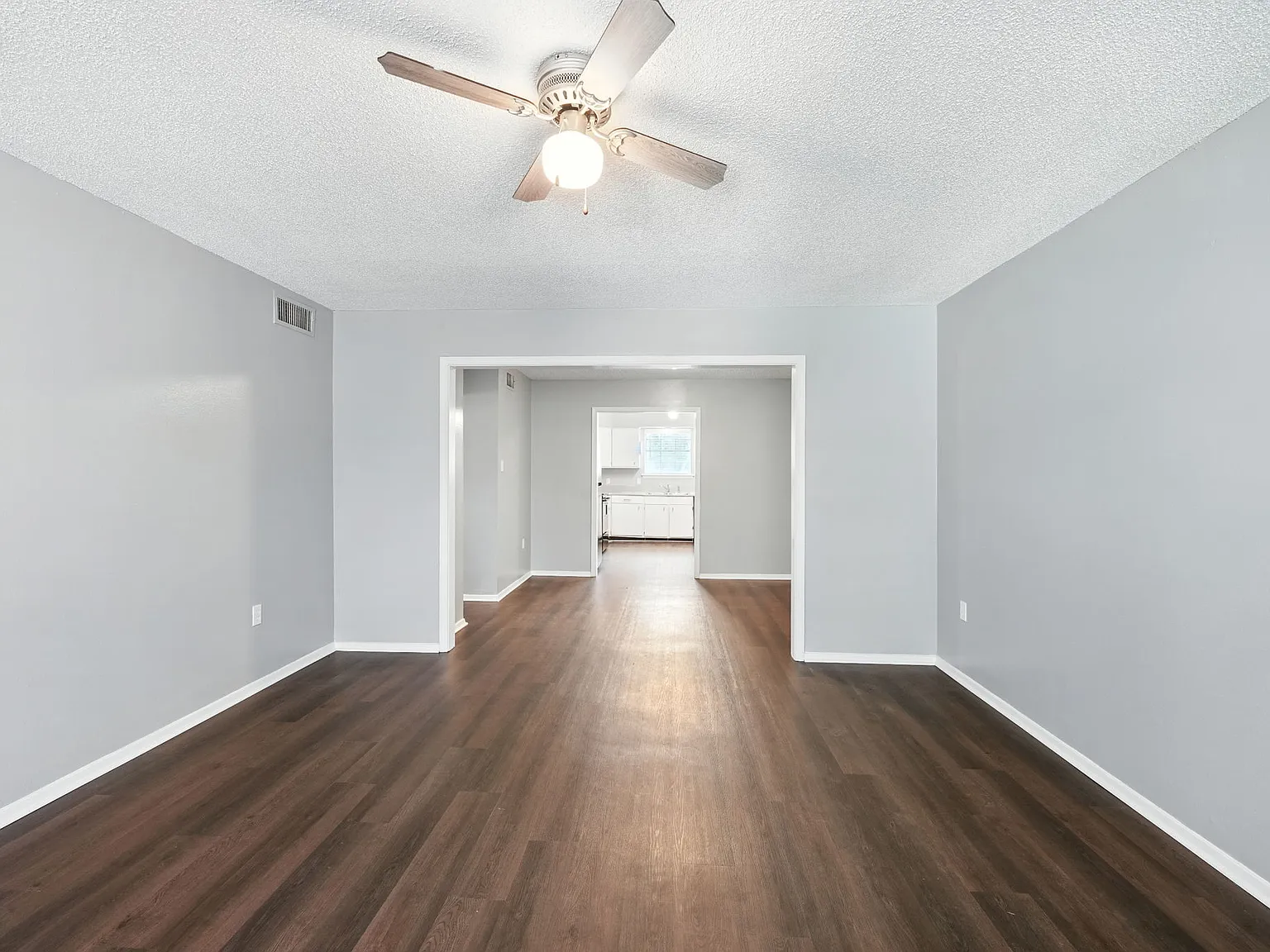 Goodwood Court at Mid-City — Photo 2